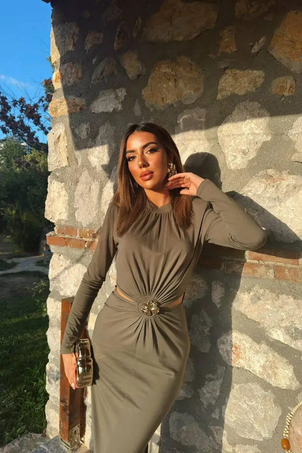 Toptan Haki Pencere Detaylı Büzgülü Elbise