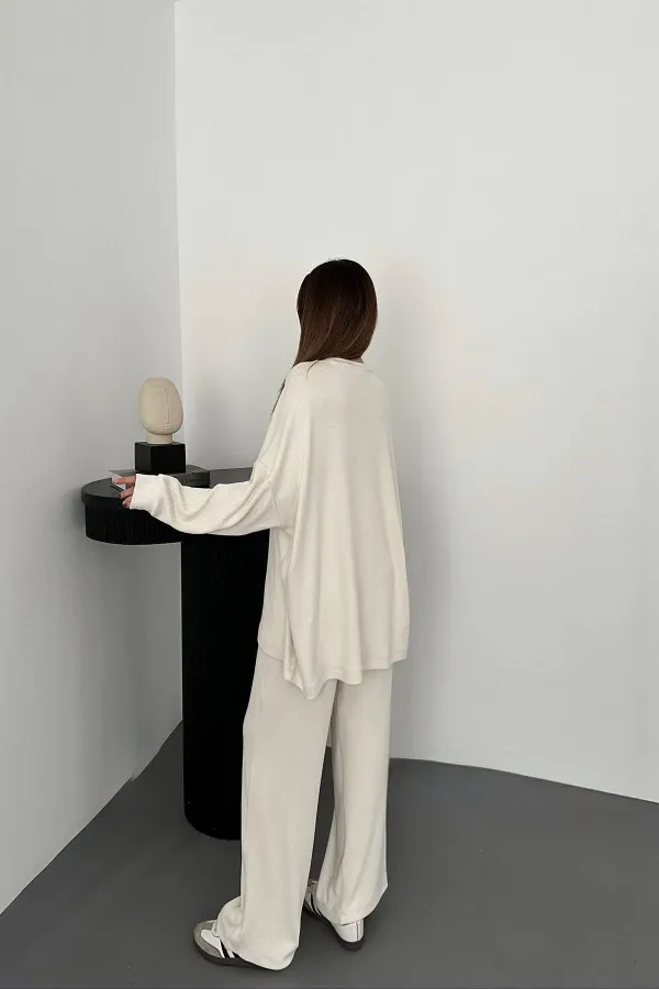 Toptan Ekru Klasik Fitilli Kazak Ve Pantolon Takım