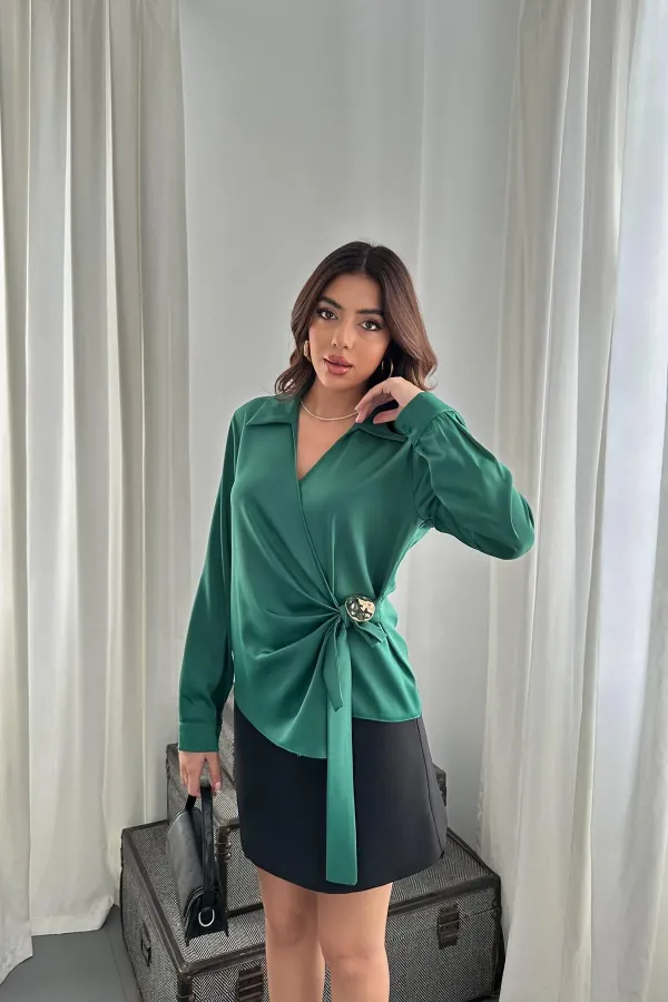 Toptan Yeşil Düğme Detaylı Saten Bluz