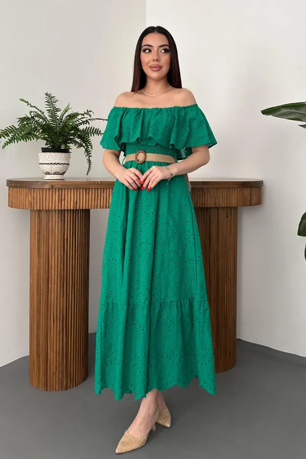 Robe brodée verte à épaules élastiques en gros
