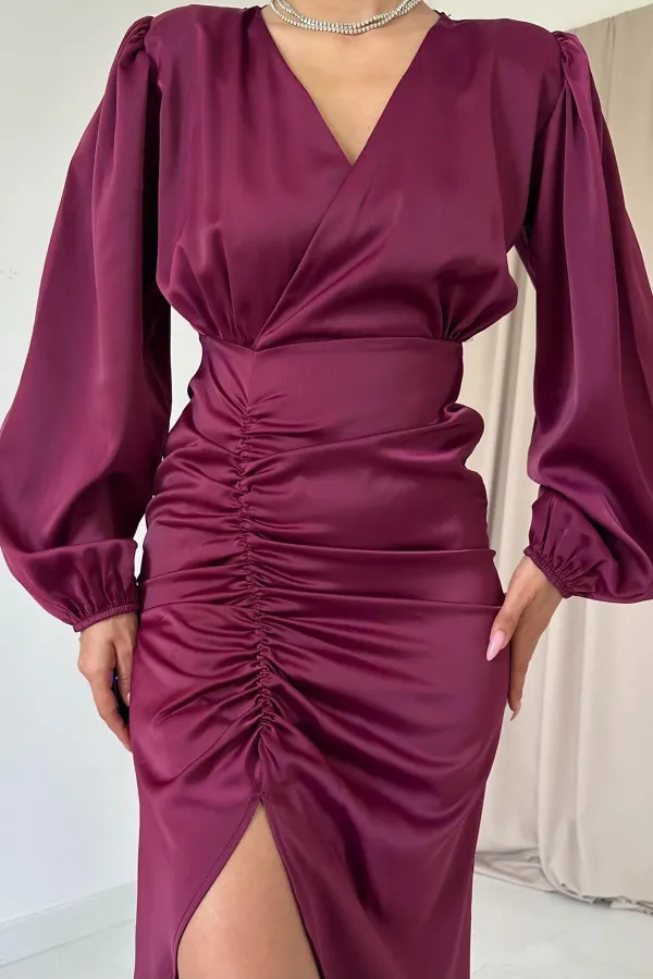 Robe en satin violet à col en V en gros