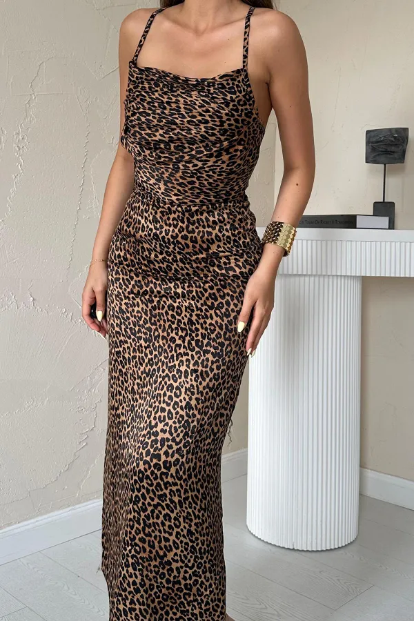 Toptan Leopar Sırt Detaylı Leopar Desenli Saten Elbise
