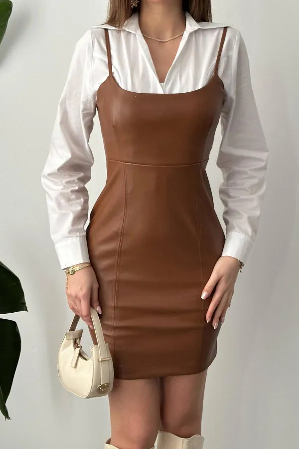 Robe en cuir marron en gros