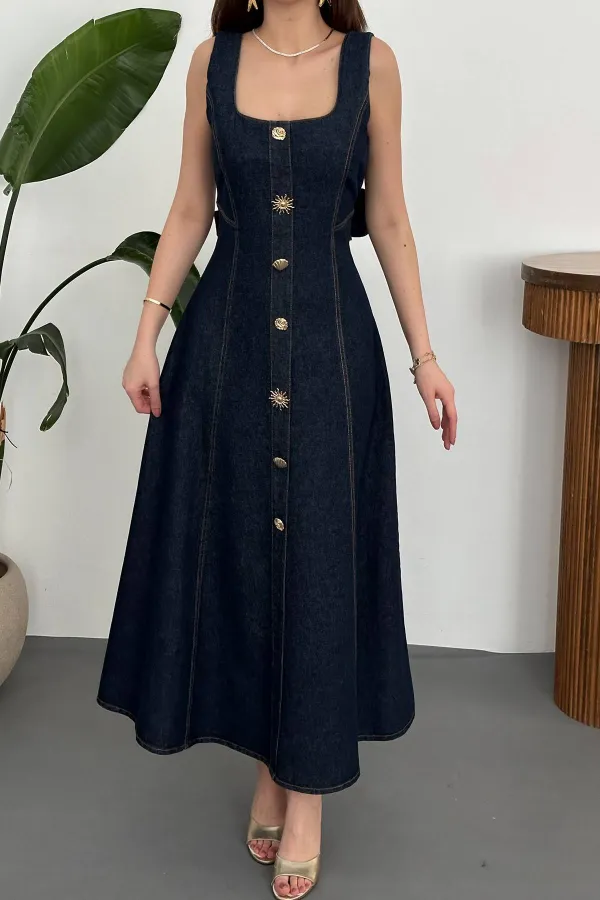 Robe en jean bleu en gros avec boutons décoratifs