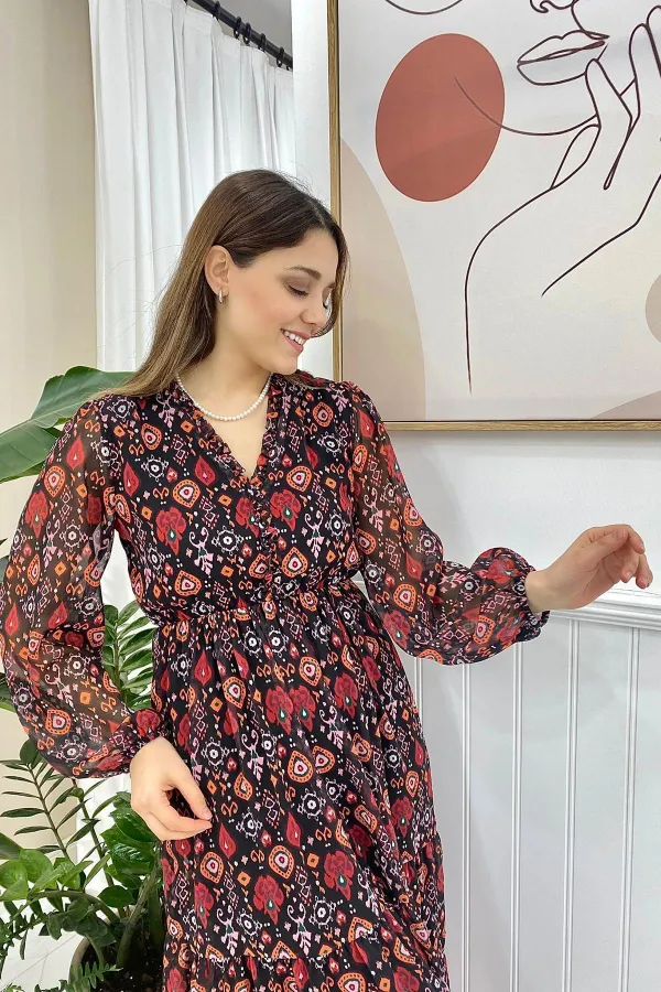 Robe en mousseline noire à motifs en gros