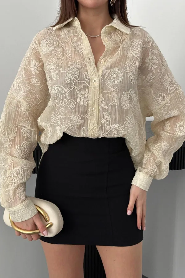 Toptan Bej Nakışlı Oversıze Gömlek