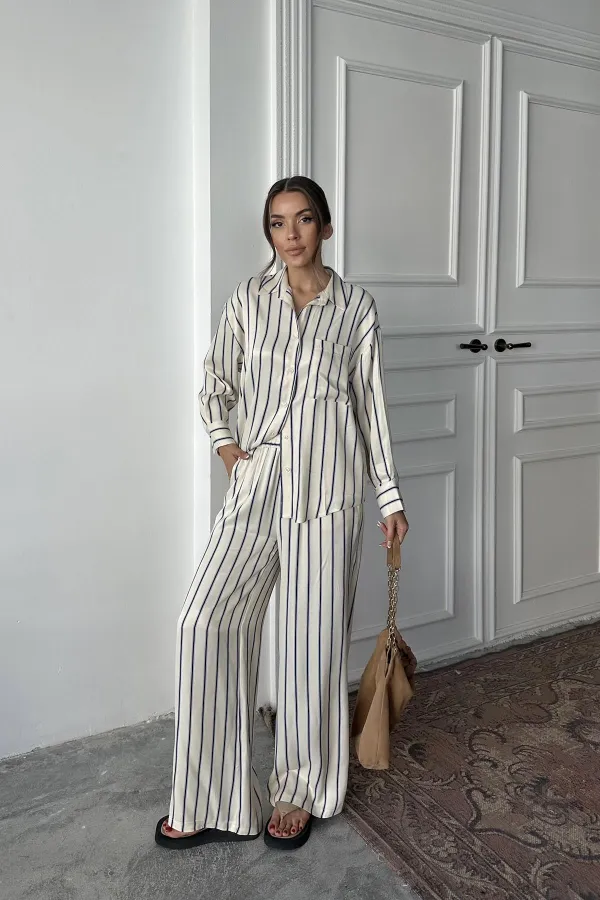 Toptan Mavi Çizgili Saten Takım