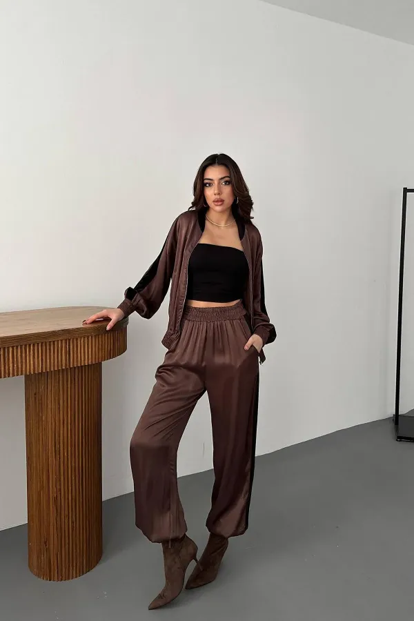 Survêtement en satin rayé velours marron, vente en gros
