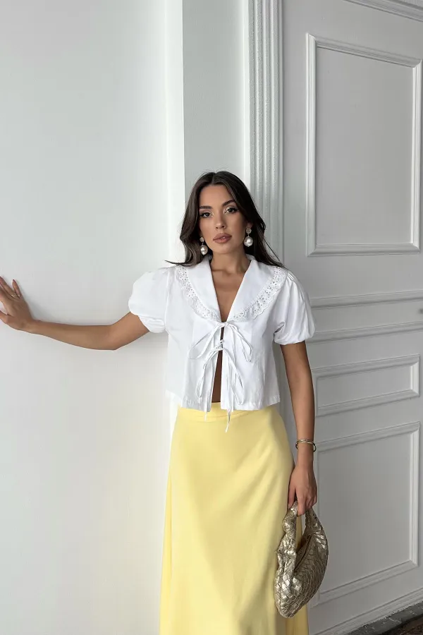 Toptan Beyaz Yakası Dantelli Gömlek