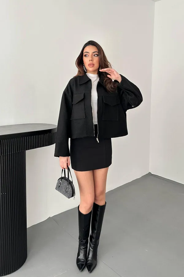 Veste en cachemire noir avec rabat de poche en gros