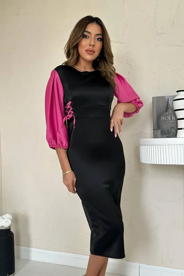 Robe en satin noir fuchsia avec détails en dentelle, vente en gros