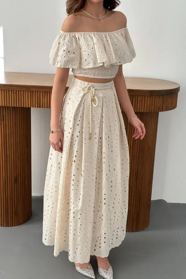 Toptan Bej Gipeli Bluz Etek Takım