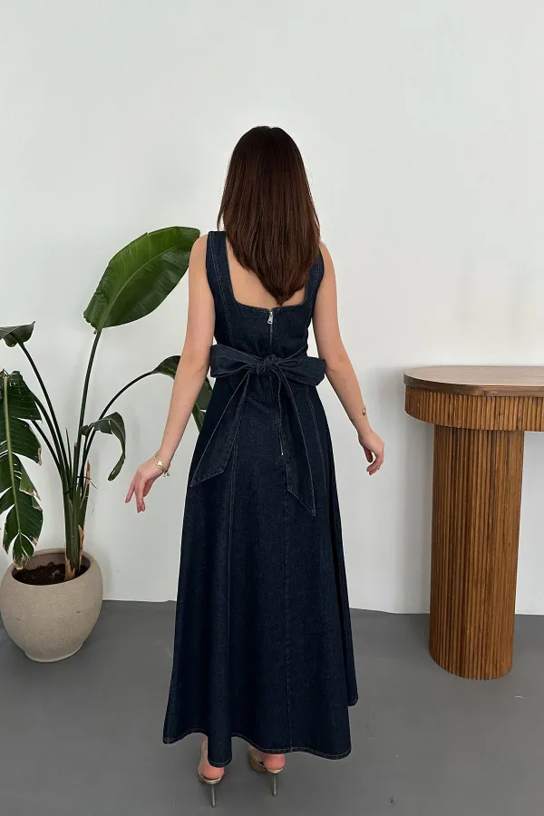 Robe en jean bleu en gros avec boutons décoratifs