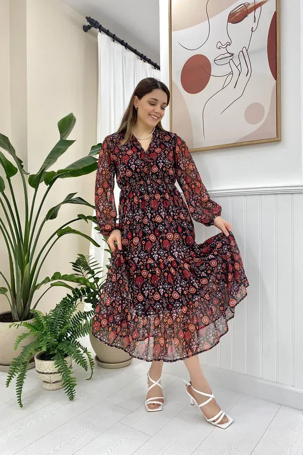 Robe en mousseline noire à motifs en gros