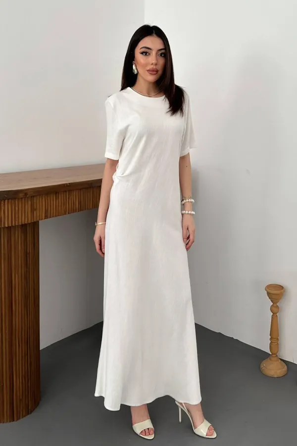 Robe plissée écru à col rond en gros