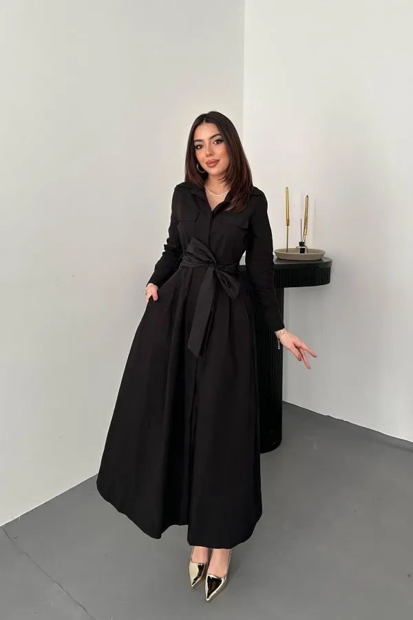 Robe en popeline noire boutonnée en gros