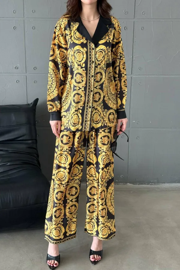 Ensemble chemise jaune et pantalon imprimé en gros