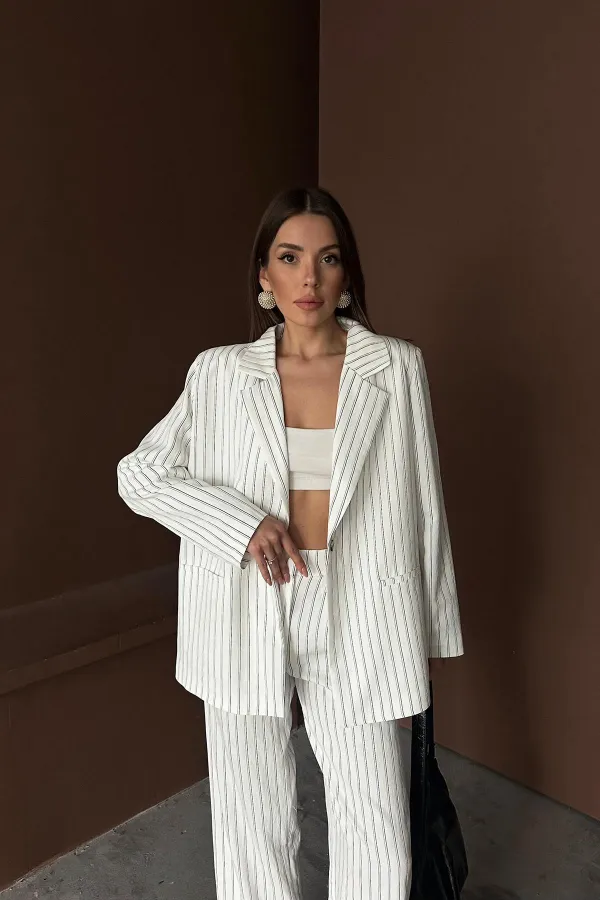 Toptan Beyaz Çizgili Ceket Ve Pantolon Takım