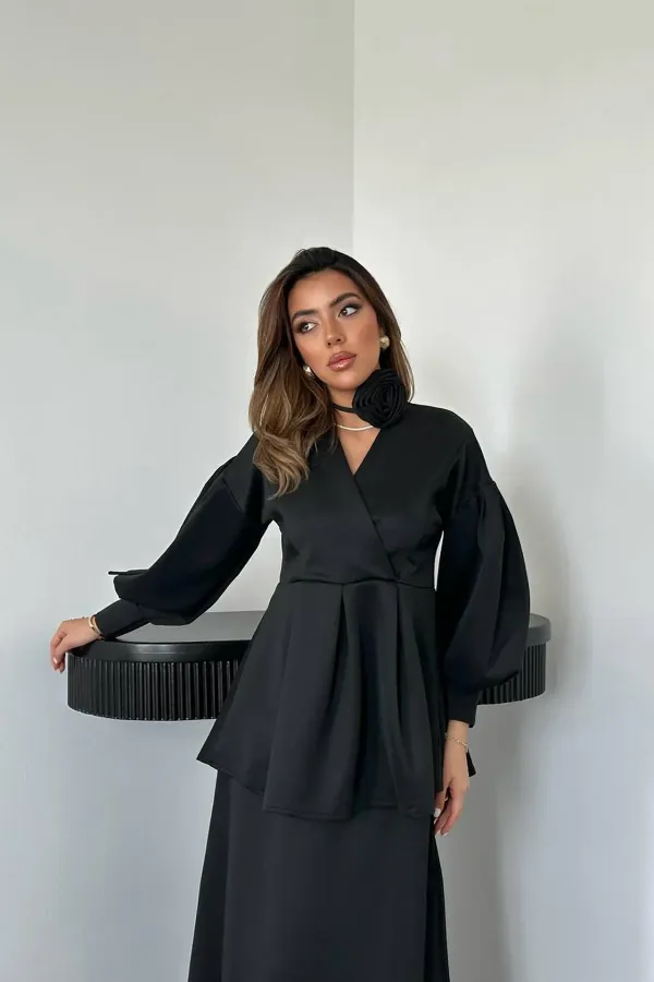 Toptan Siyah Gül Detaylı Takım