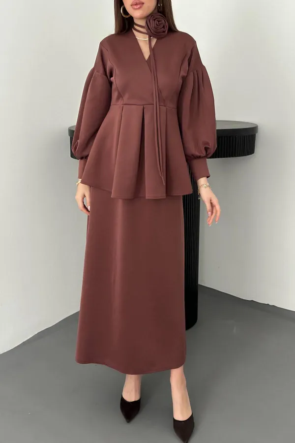 Costume détaillé marron rose en gros