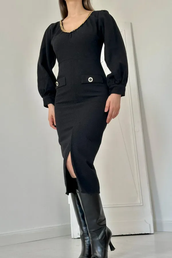 Robe noire à col large en gros
