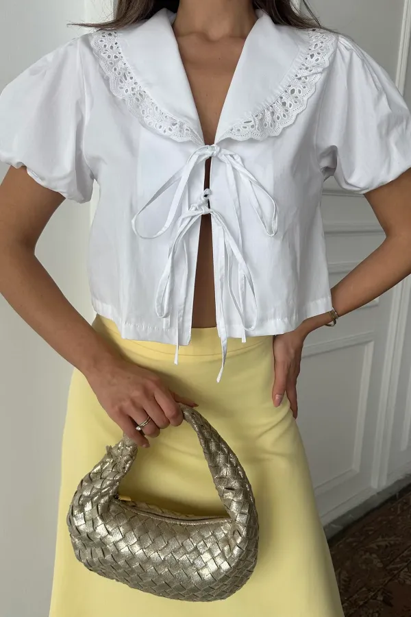 Toptan Beyaz Yakası Dantelli Gömlek