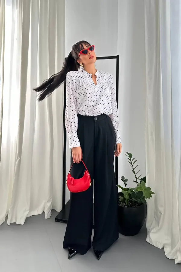 Toptan Beyaz Puantiyeli Gömlek