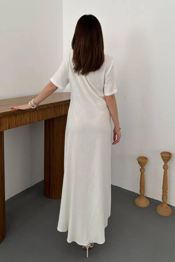 Robe plissée écru à col rond en gros