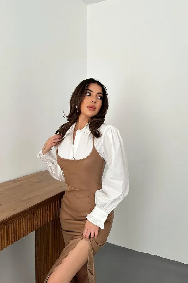 Robe en cuir beige dos nu en gros