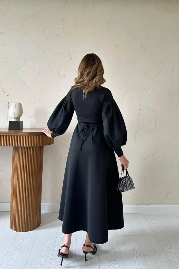 Robe de plongée détaillée à motif rose noire en gros