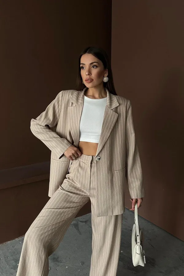 Ensemble veste et pantalon rayés beiges en gros