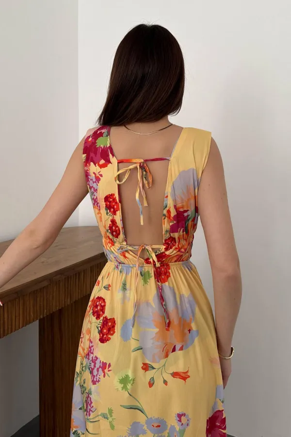 Robe d'été jaune à imprimé floral en gros
