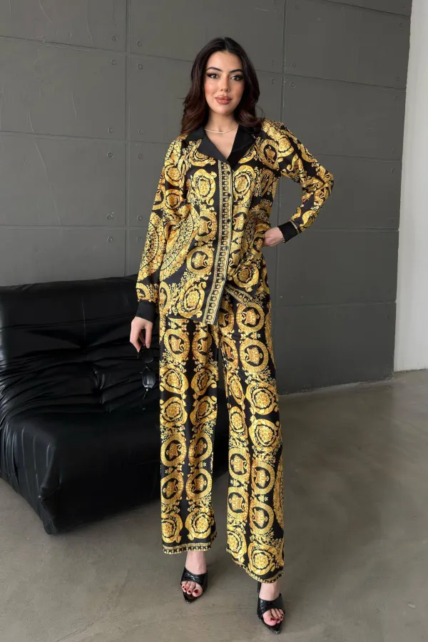 Ensemble chemise jaune et pantalon imprimé en gros