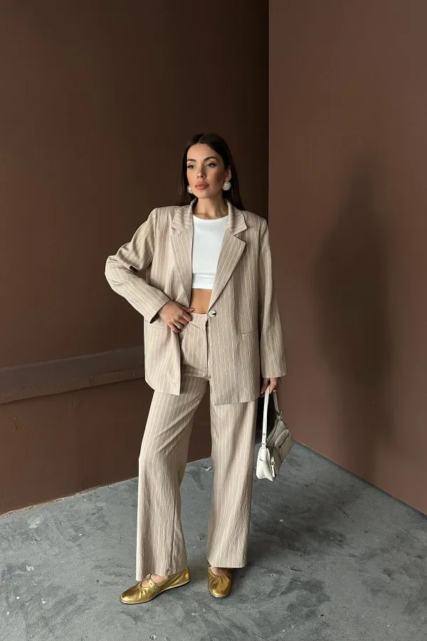 Ensemble veste et pantalon rayés beiges en gros