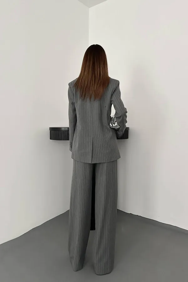 Ensemble veste, gilet et pantalon rayés gris en gros