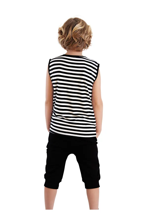 Kuru Kafa Erkek Çocuk T-shirt Kapri Şort Takım