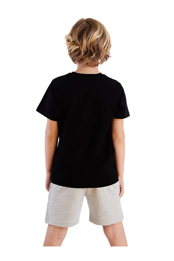 Erkek Çocuk T-shirt Şort Takım'ı keşfedin