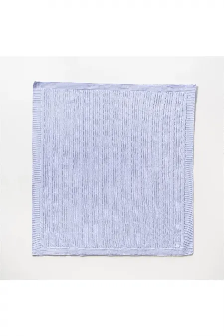 Modèle tricoté pour une couverture bébé bleue