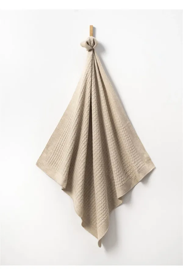 Kare Örgülü Desenli Bebek Triko Battaniye Bej