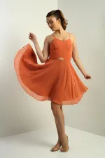 Kadın İp Askılı Arkası Bağlamalı Önü Pencereli Astarlı Şifon Kısa Kloş Elbise