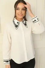 Yakası Ve Kolları Nakış İşlemeli Gömlek