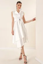 Robe en satin à encolure cache-cœur et laçage