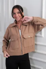 Manteau court en cachemire pour femme avec poche kangourou zippée sur le devant