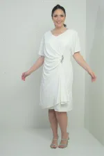 Robe femme à col en V froncée sur le devant avec détails en pierres, doublée, grandes tailles, Lycra