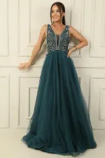 Taş Ve Boncuk İşlemeli Astarlı Uzun Tül Elbise