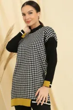 Relaxed Fit Knitted Tunic with Houndstooth Pattern and Striped Cuffs and Hem