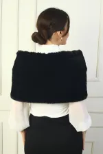 Étole en fourrure doublée à nouer sur le devant pour femme