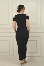 Robe longue en crêpe à rayures brillantes, col en V, manches basses et fronces sur le devant