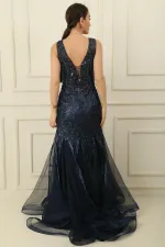 Pul Ve Boncuklu Astarlı Arkası Bağlamalı Simli Uzun Balık Elbise