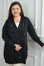 Gilet long grande taille pour femme, orné de boutons aux manches et d'un imprimé pierre.